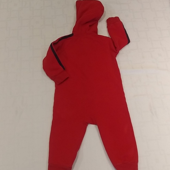 Red Oshkosh One Piece Sweat suit Romper Size 24 M - Picture 2 of 10
